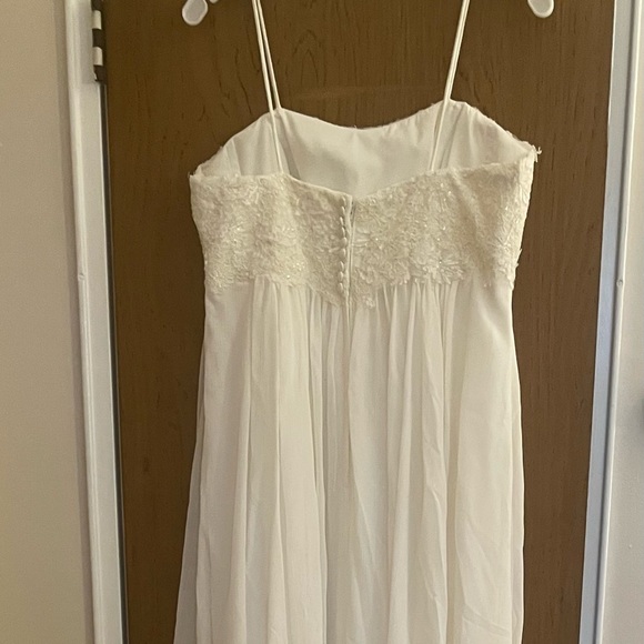 Wedding Dress - Picture 6 of 7